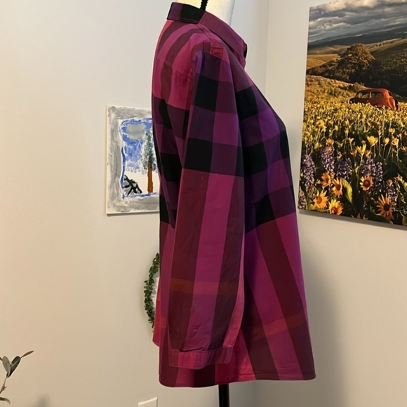 Burberry Pink/Purplish and Black Plaid Button-Down Shirt Authintic 💯✨👚 - Picture 2 of 8